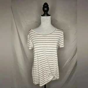 Green Envelope gray and cream tunic short sleeve size small